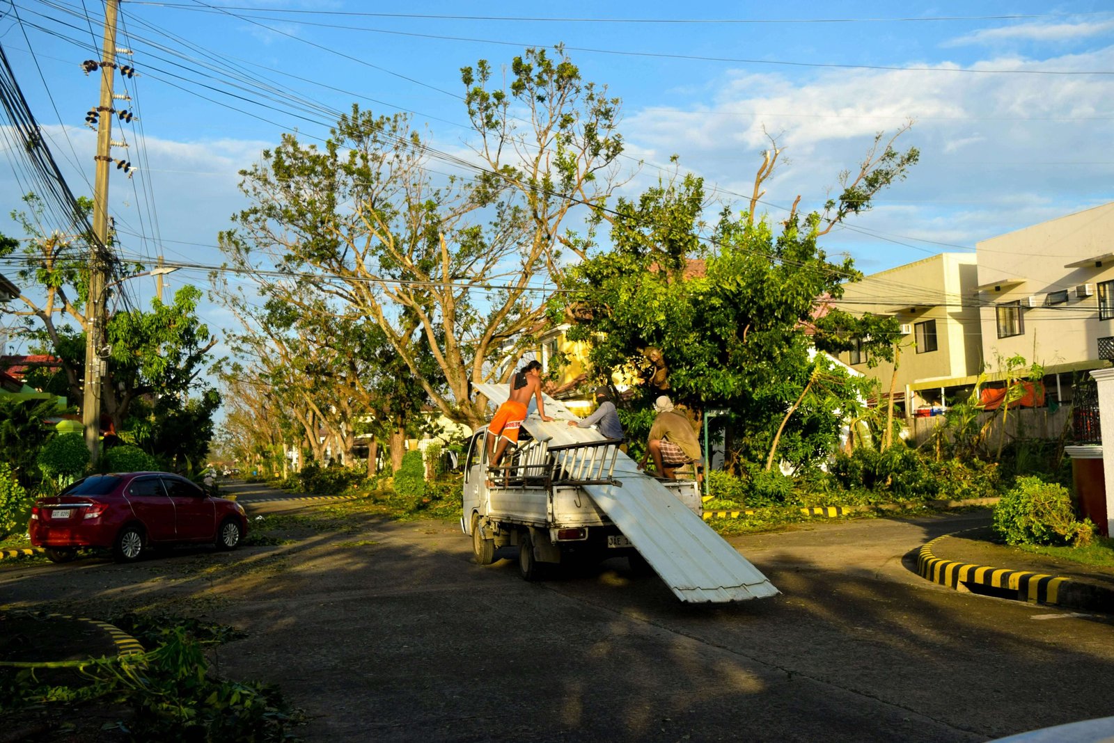 Storm debris cleanup
